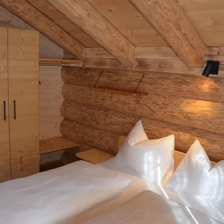 Ferner Alm 木屋 Thomatal